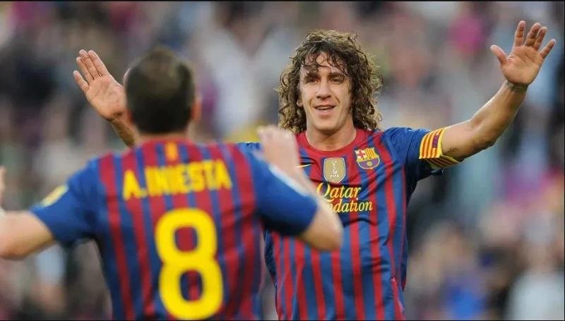 Carles Puyol là trung vệ đội trưởng mẫu mực trong đội hình best XI của Barca 